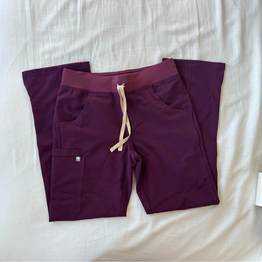 Figs Scrubs Kade Pants | PLUM | XSP